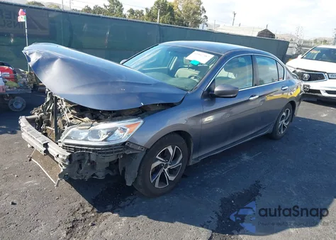 2017 Honda Accord Lx z USA, uszkodzony, nr VIN 1HGCR2F32HA143538